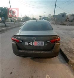 نيسان فيرسا